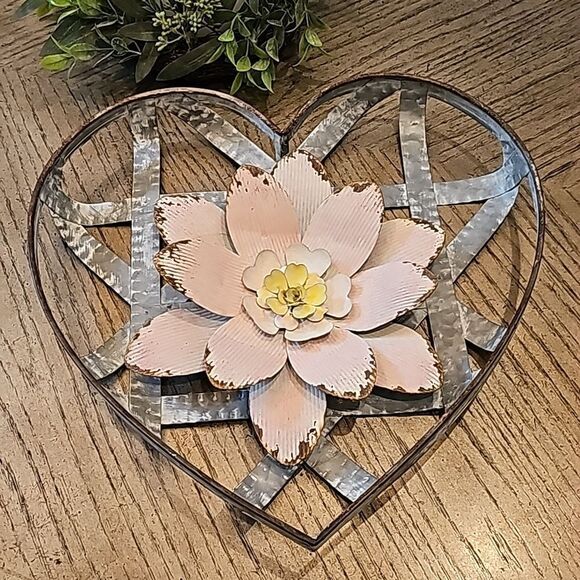 Heart metal wall art distressed - Picture 6 of 6